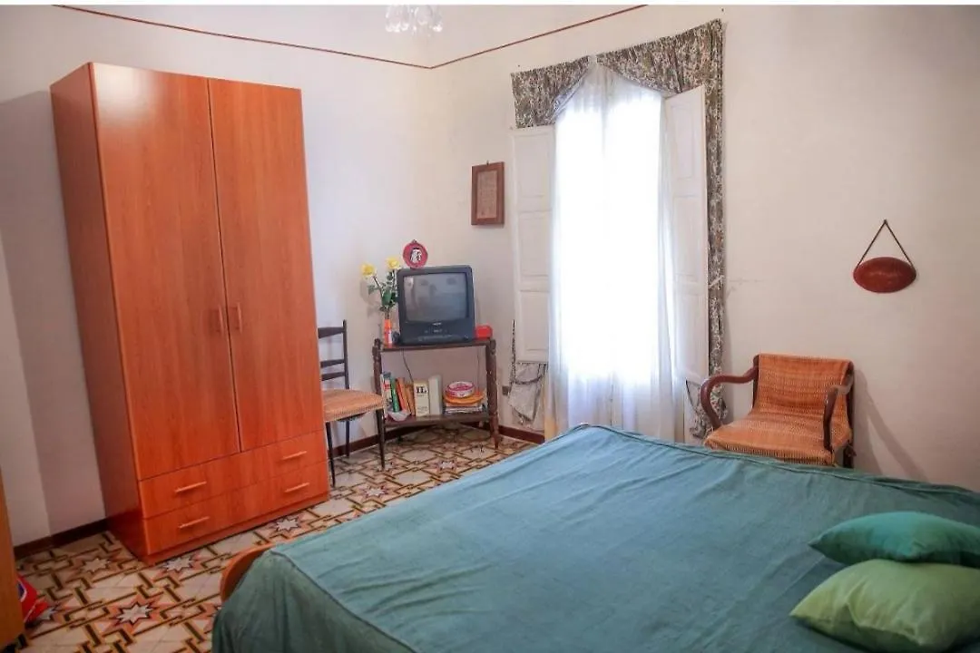 Casa Vacanze Bordonaro 92 Cefalu Apartment